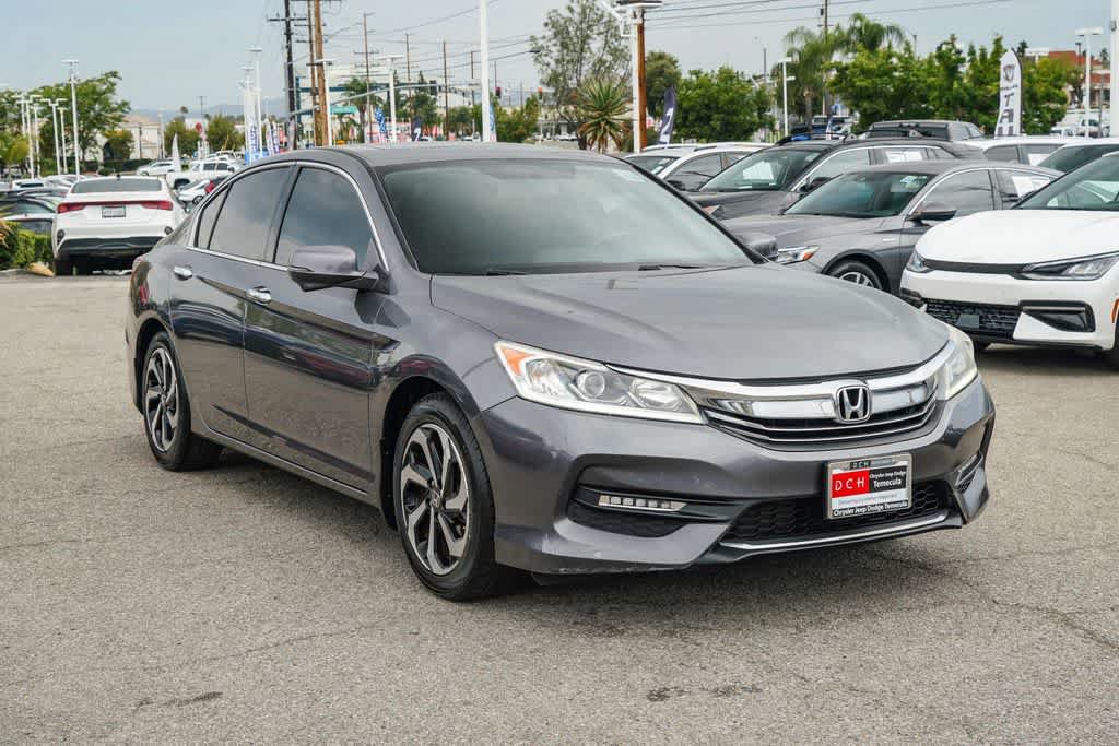 Used 2017 Honda Accord EX image 3