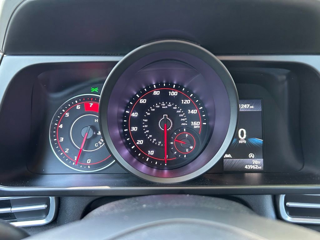 Used 2023 Hyundai Elantra SE FWD image 22