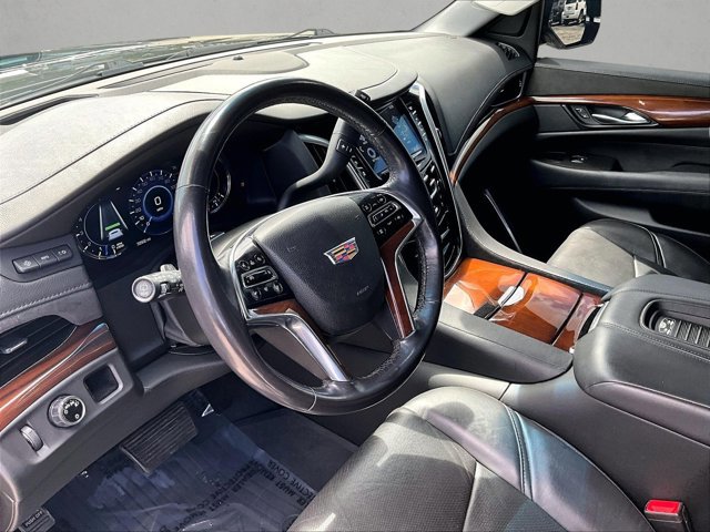 Used 2020 Cadillac Escalade ESV Luxury RWD image 14