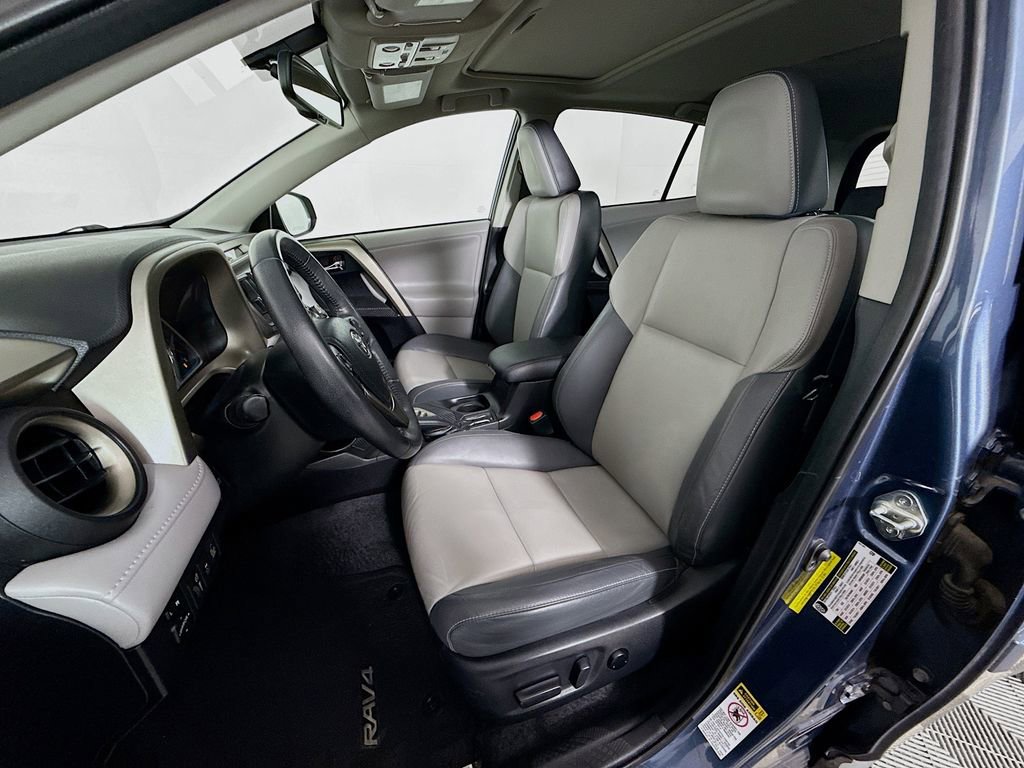 Used 2013 Toyota RAV4 Limited image 22