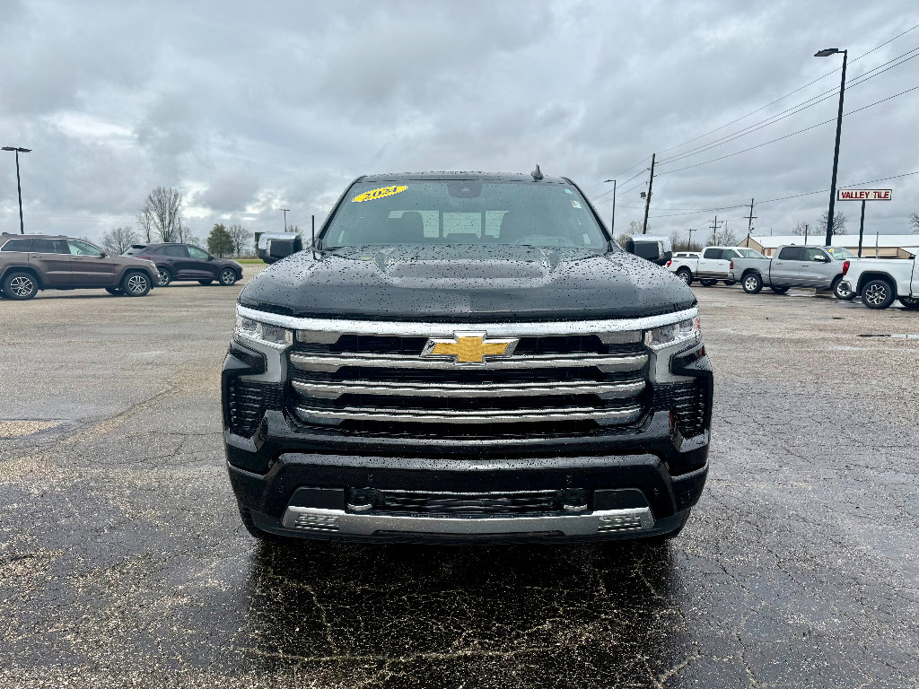 Used 2024 Chevrolet Silverado 1500 High Country w/ Technology Package image 7