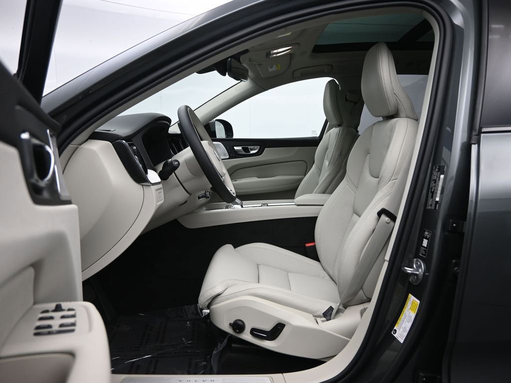 New 2026 Volvo XC60 T8 Ultra image 21