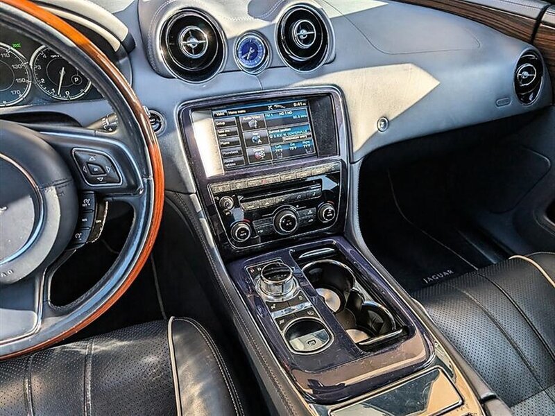 Used 2012 Jaguar XJ L RWD image 23