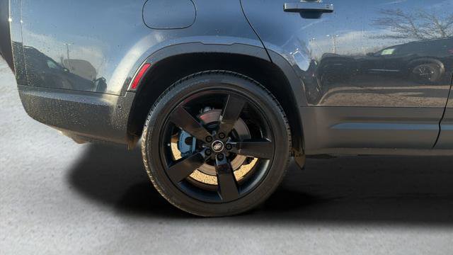 Used 2023 Land Rover Defender 130 SE image 11