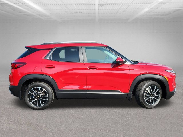 New 2026 Chevrolet TrailBlazer LT w/ Convenience Package FWD image 8