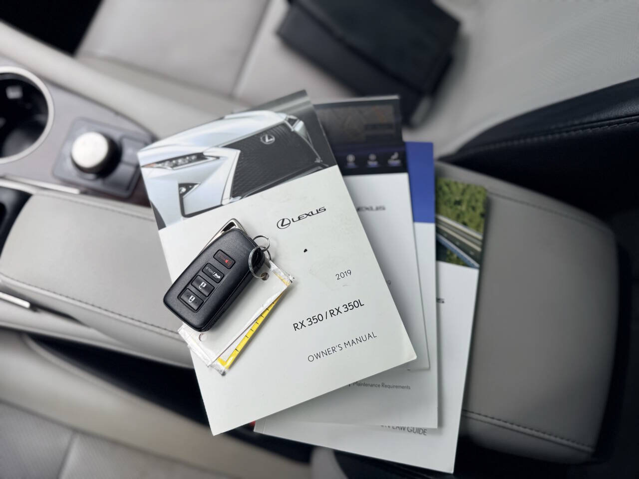 Used 2019 Lexus RX 350 FWD w/ Navigation Package image 26