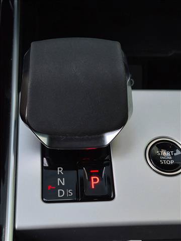 Certified 2024 Land Rover Range Rover Autobiography AWD/4WD image 11