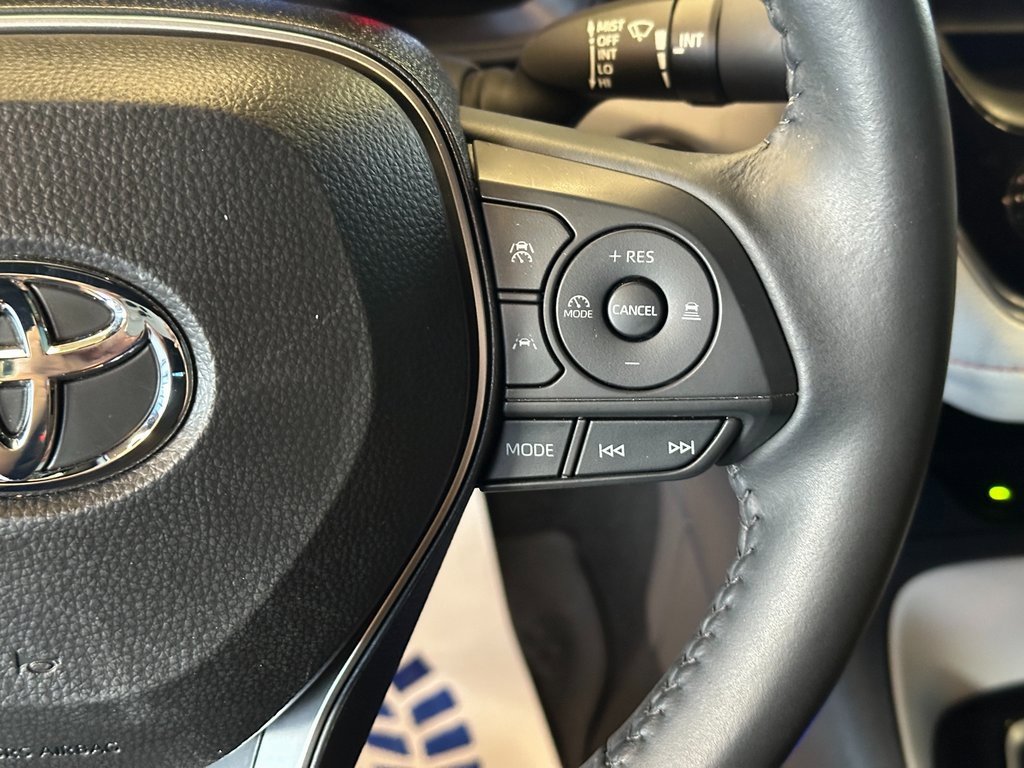Used 2025 Toyota Corolla FX image 11