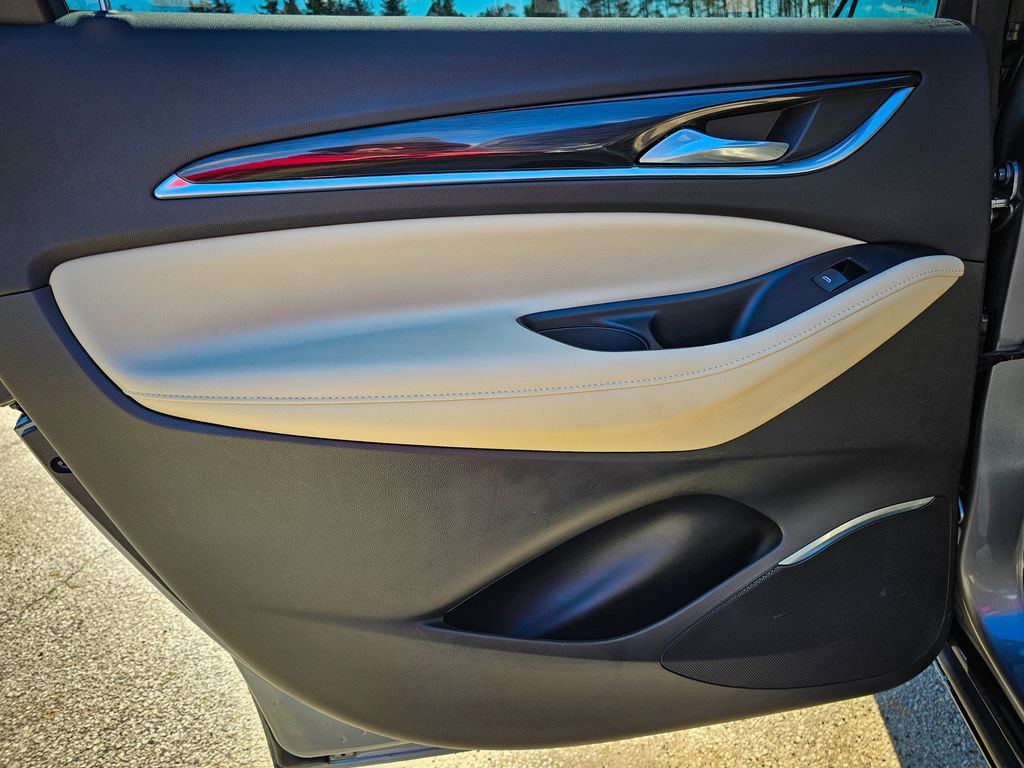 Used 2019 Buick Enclave Premium w/ Experience Buick Package image 33