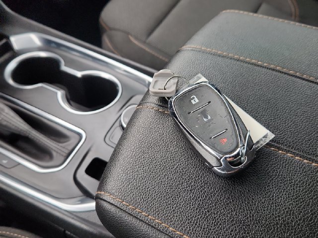 Used 2020 Chevrolet Traverse LS FWD image 47