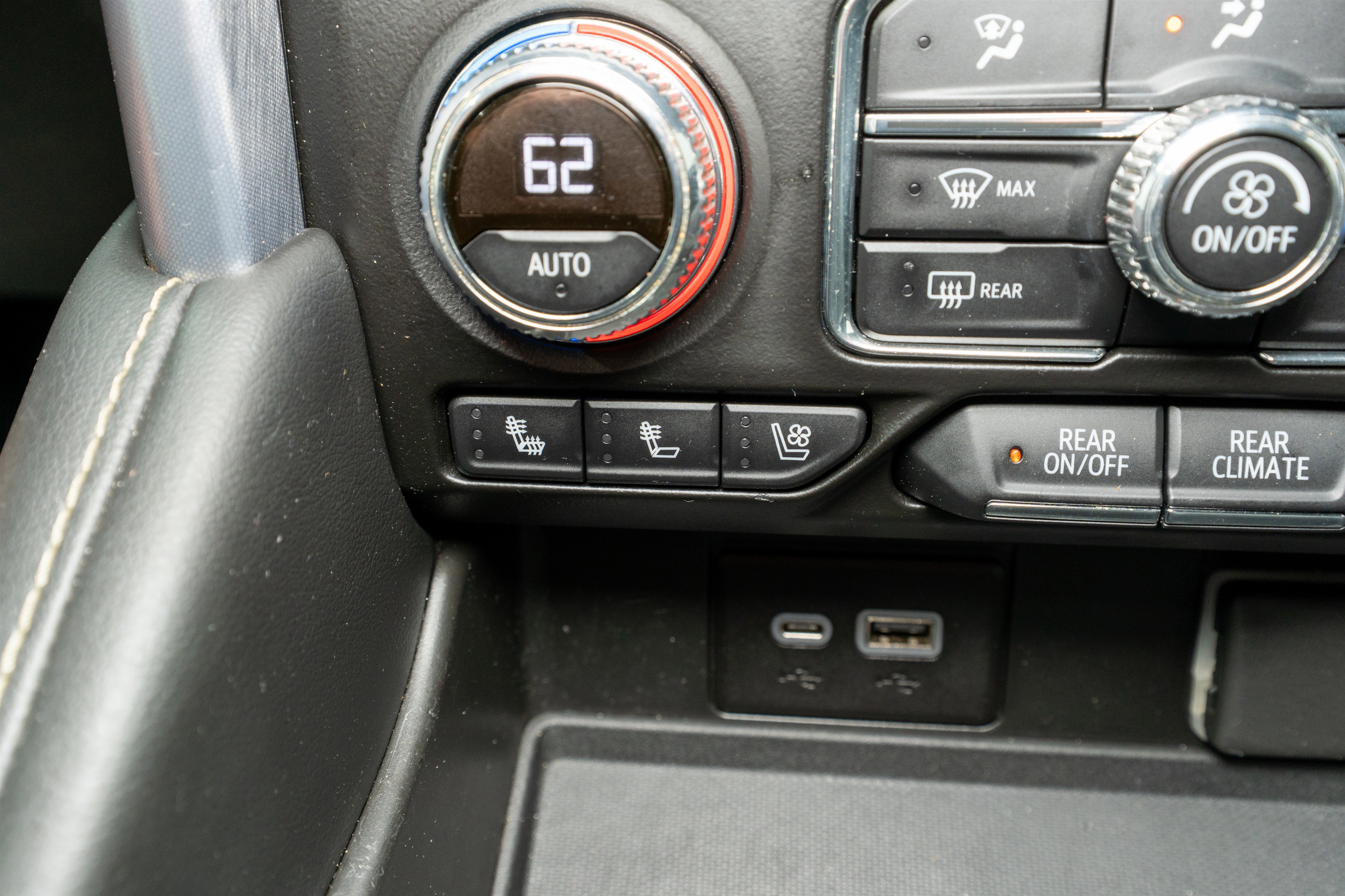 Used 2022 GMC Yukon XL SLT image 21