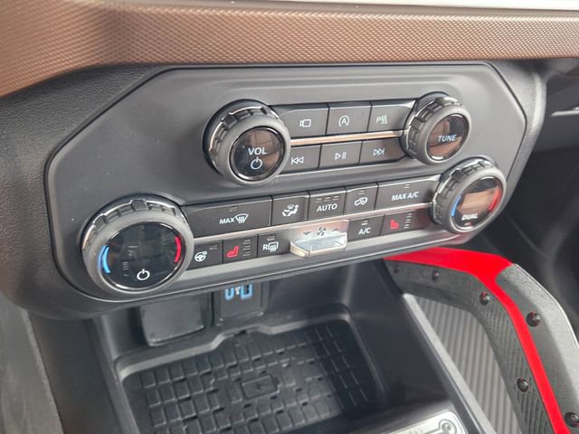 Used 2024 Ford Bronco Heritage Edition image 20
