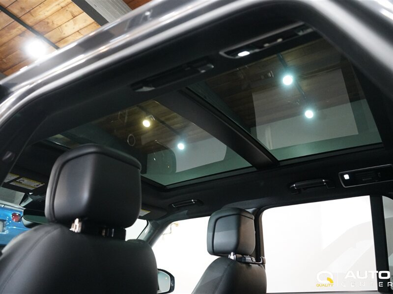 Used 2019 Land Rover Range Rover HSE AWD/4WD image 36