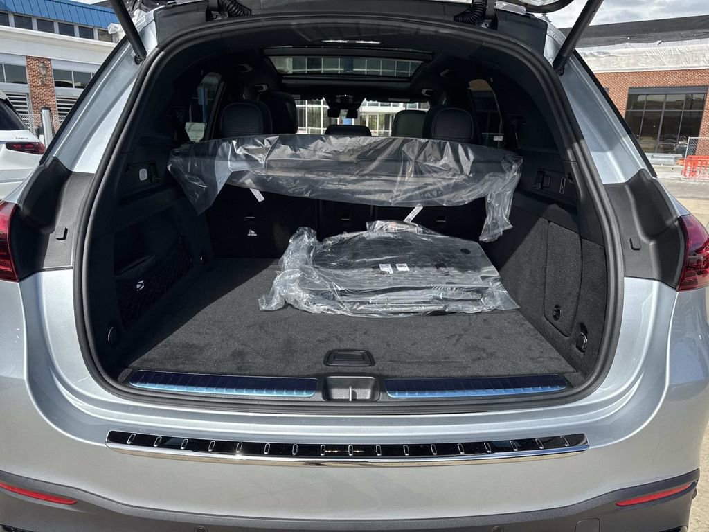 New 2026 Mercedes-Benz GLE 53 AMG 4MATIC image 6