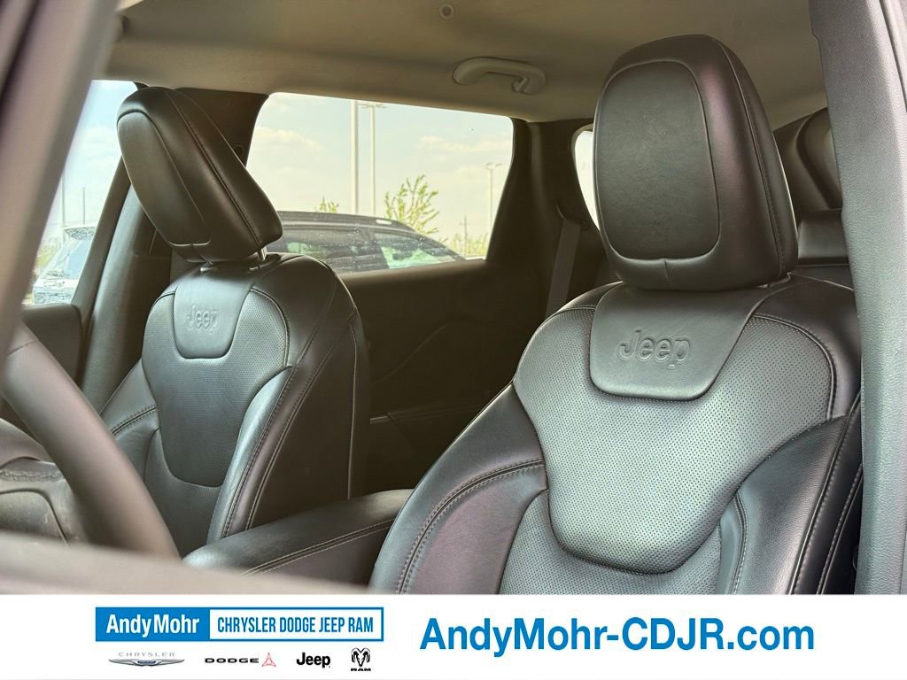 Used 2019 Jeep Cherokee Limited FWD image 6