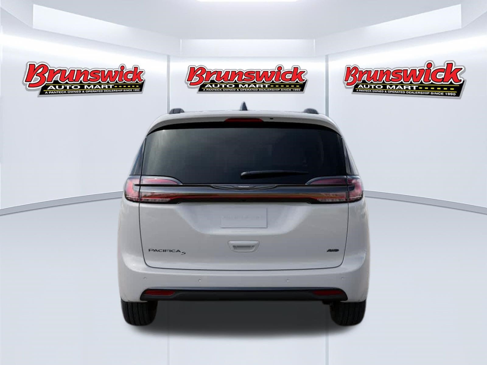 New 2026 Chrysler Pacifica Select w/ S Appearance Package AWD/4WD image 7