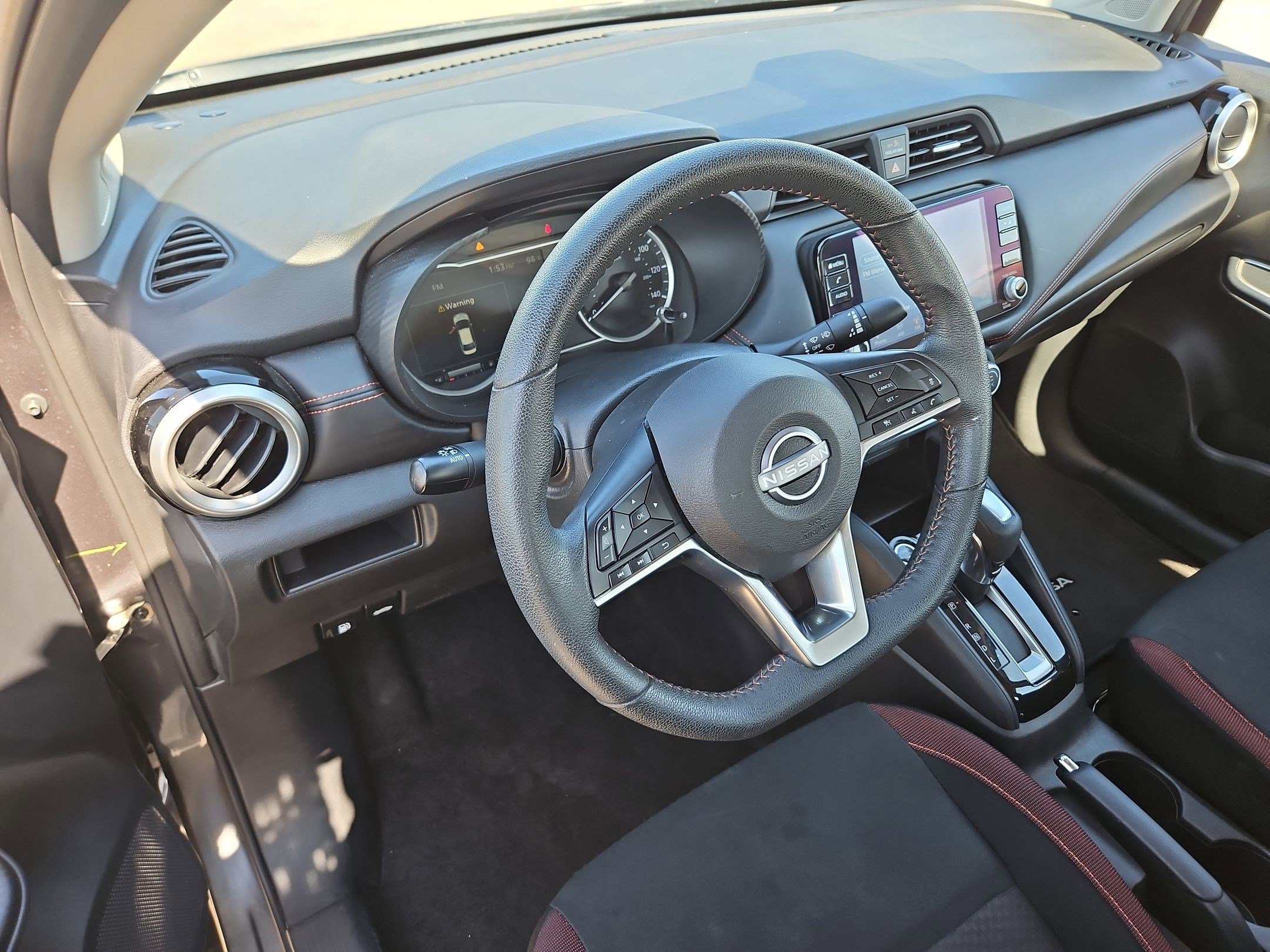 Used 2024 Nissan Versa SR image 15