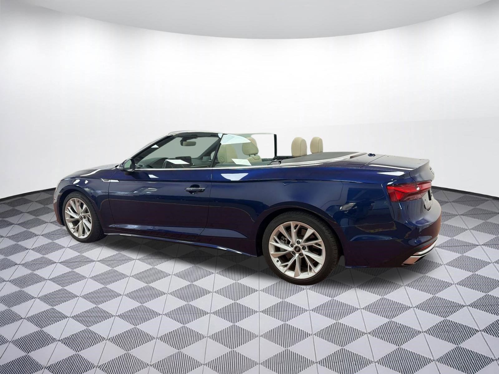 Used 2021 Audi A5 2.0T Premium Plus image 3