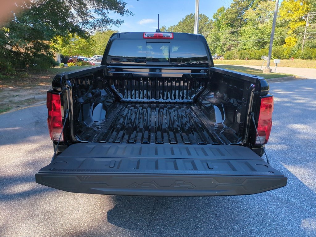 New 2026 Chevrolet Colorado W/T w/ WT Custom Package RWD image 32