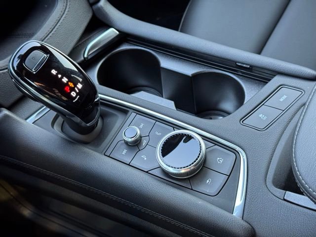 New 2025 Cadillac XT5 Luxury image 32