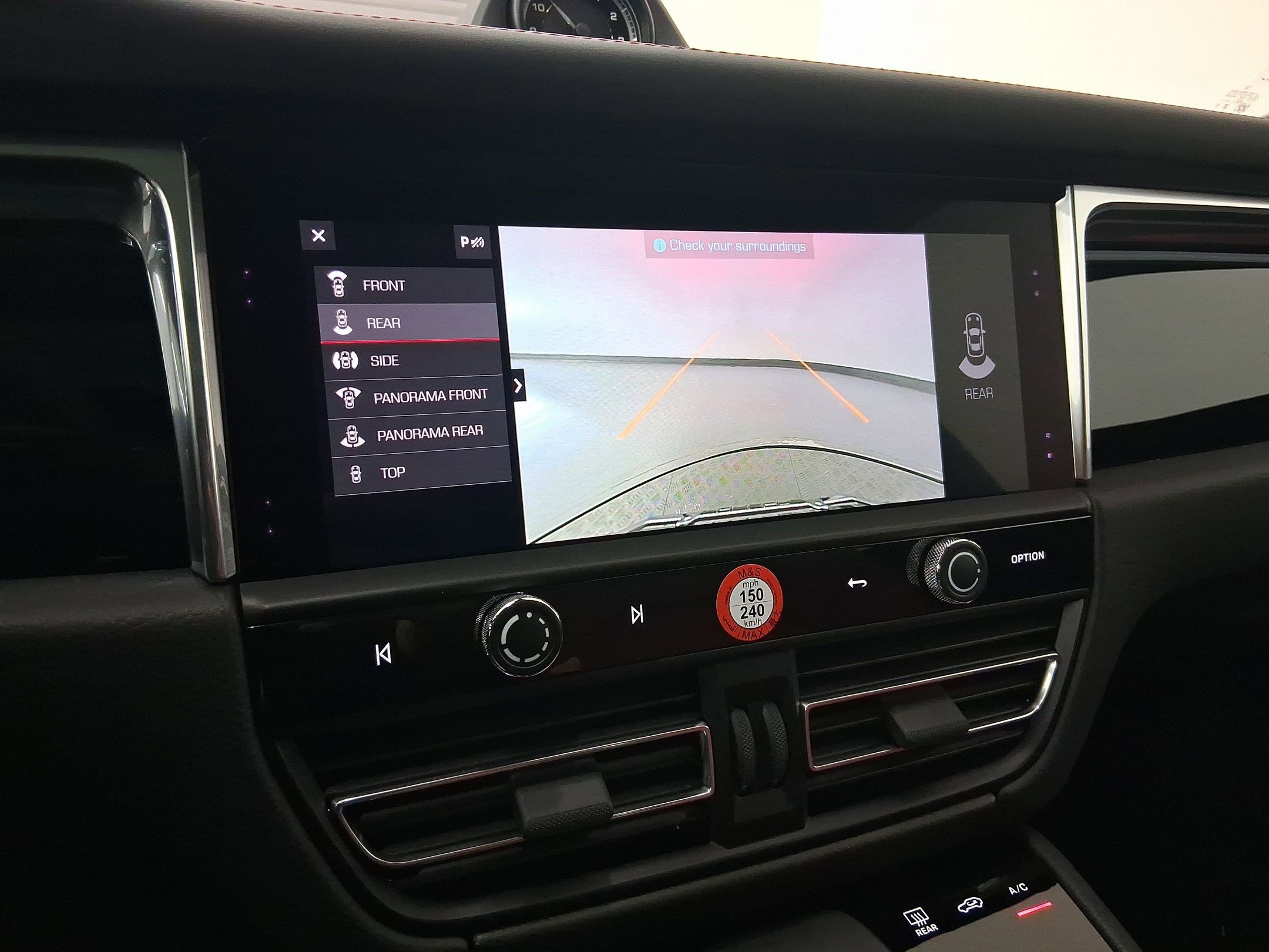 New 2026 Porsche Macan image 22