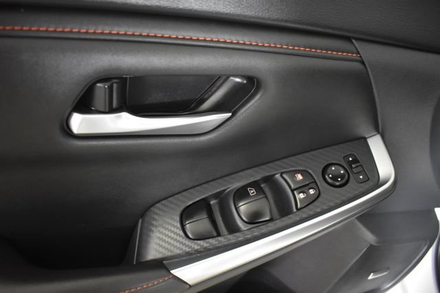Certified 2025 Nissan Sentra SR w/ SR Premium Package FWD image 8