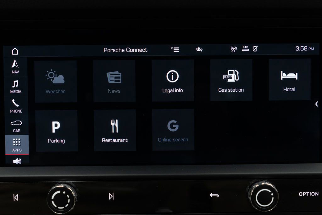 Used 2023 Porsche Macan image 22