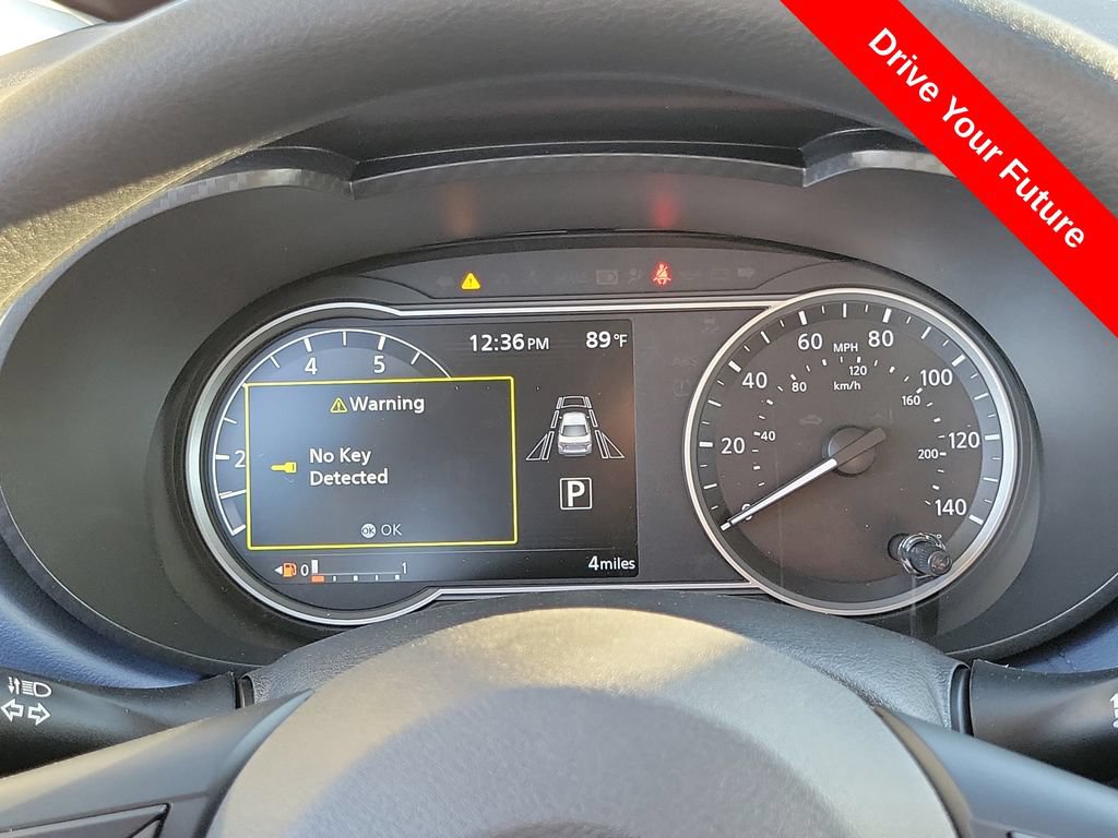 Used 2025 Nissan Versa SV w/ Trunk Package FWD image 9