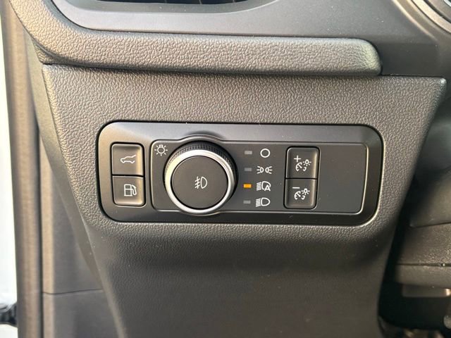 New 2026 Ford Escape SE w/ Class II Trailer Tow Package image 25