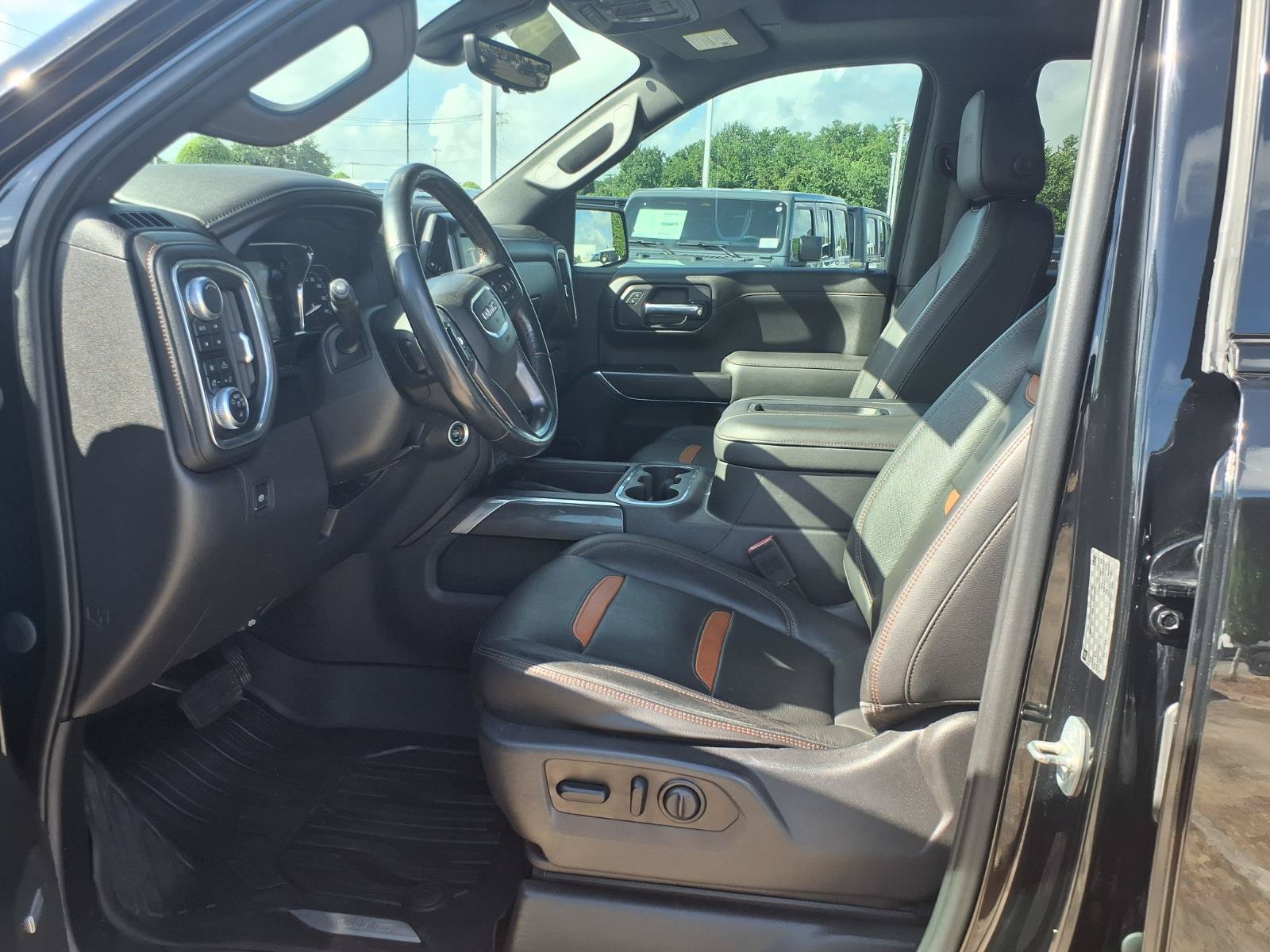 Used 2019 GMC Sierra 1500 AT4 w/ AT4 Premium Package AWD/4WD image 12
