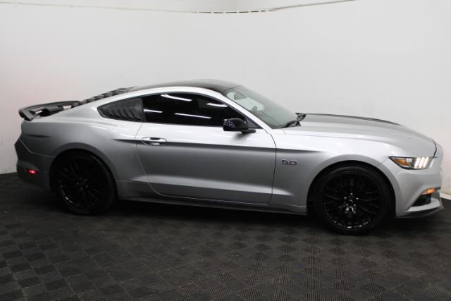 Used 2017 Ford Mustang GT w/ GT Performance Package image 5