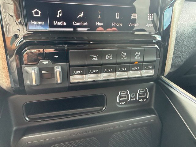 Used 2024 RAM 4500 Laramie AWD/4WD image 34