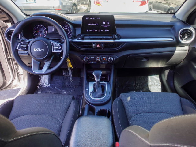 Used 2022 Kia Forte LXS FWD image 24