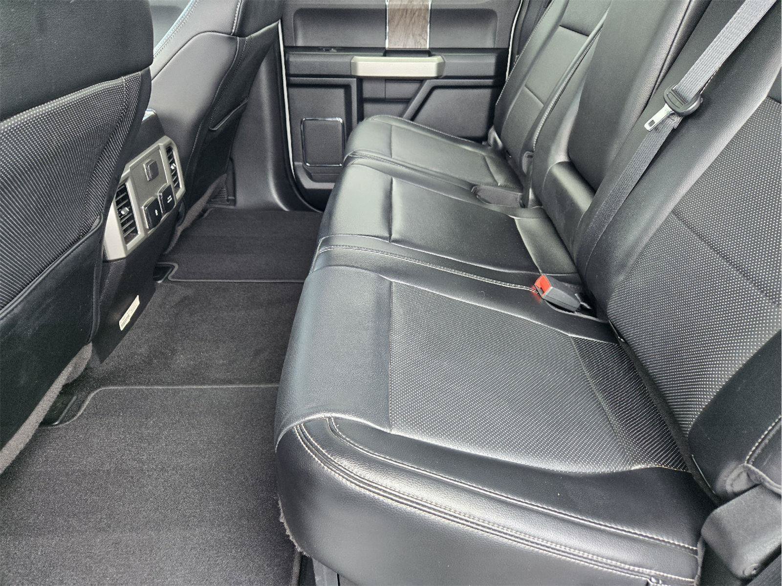 Used 2019 Ford F250 Lariat w/ Lariat Value Package AWD/4WD image 30