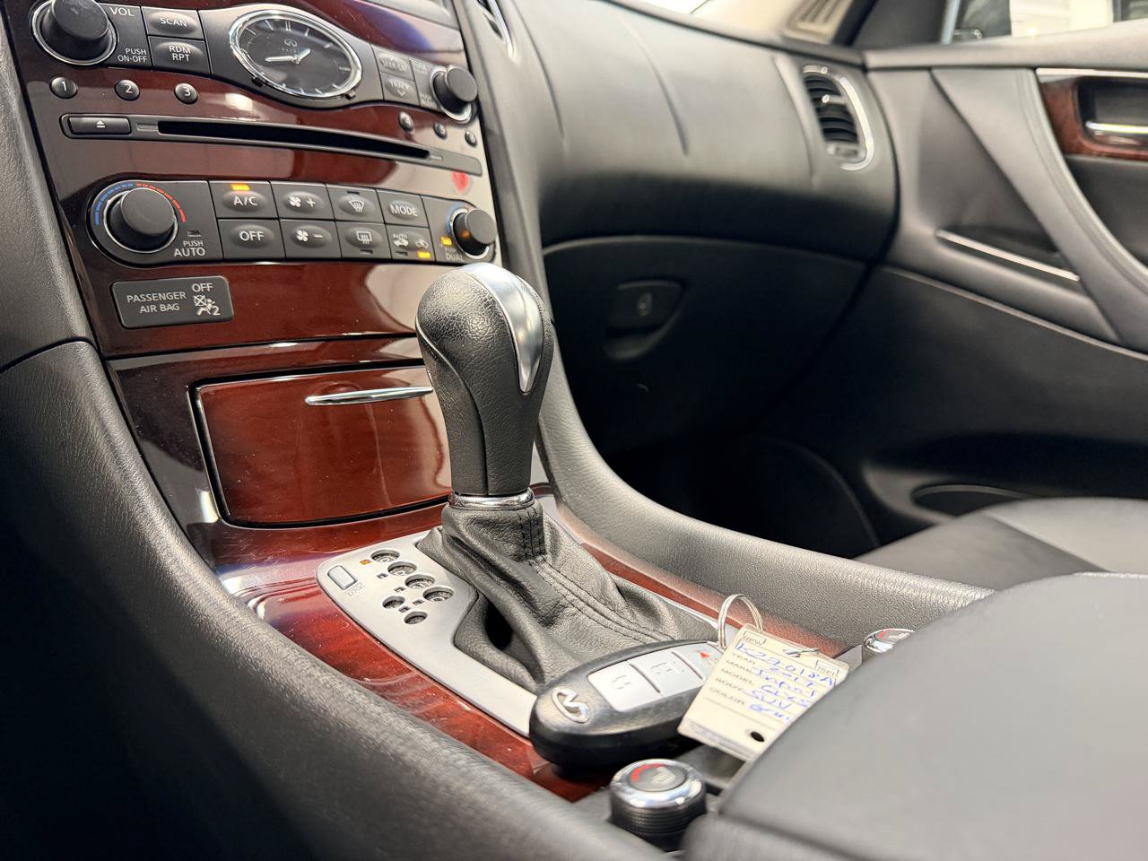 Used 2017 INFINITI QX50 2WD w/ Premium Plus Package image 36