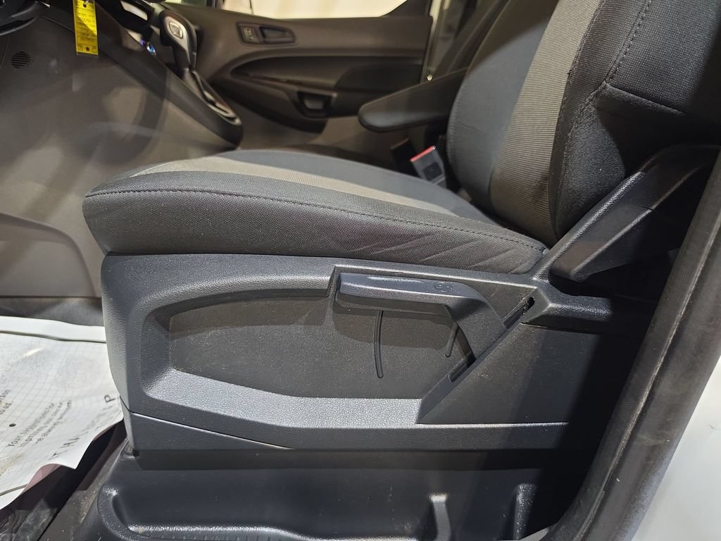 Used 2020 Ford Transit Connect XL FWD image 14