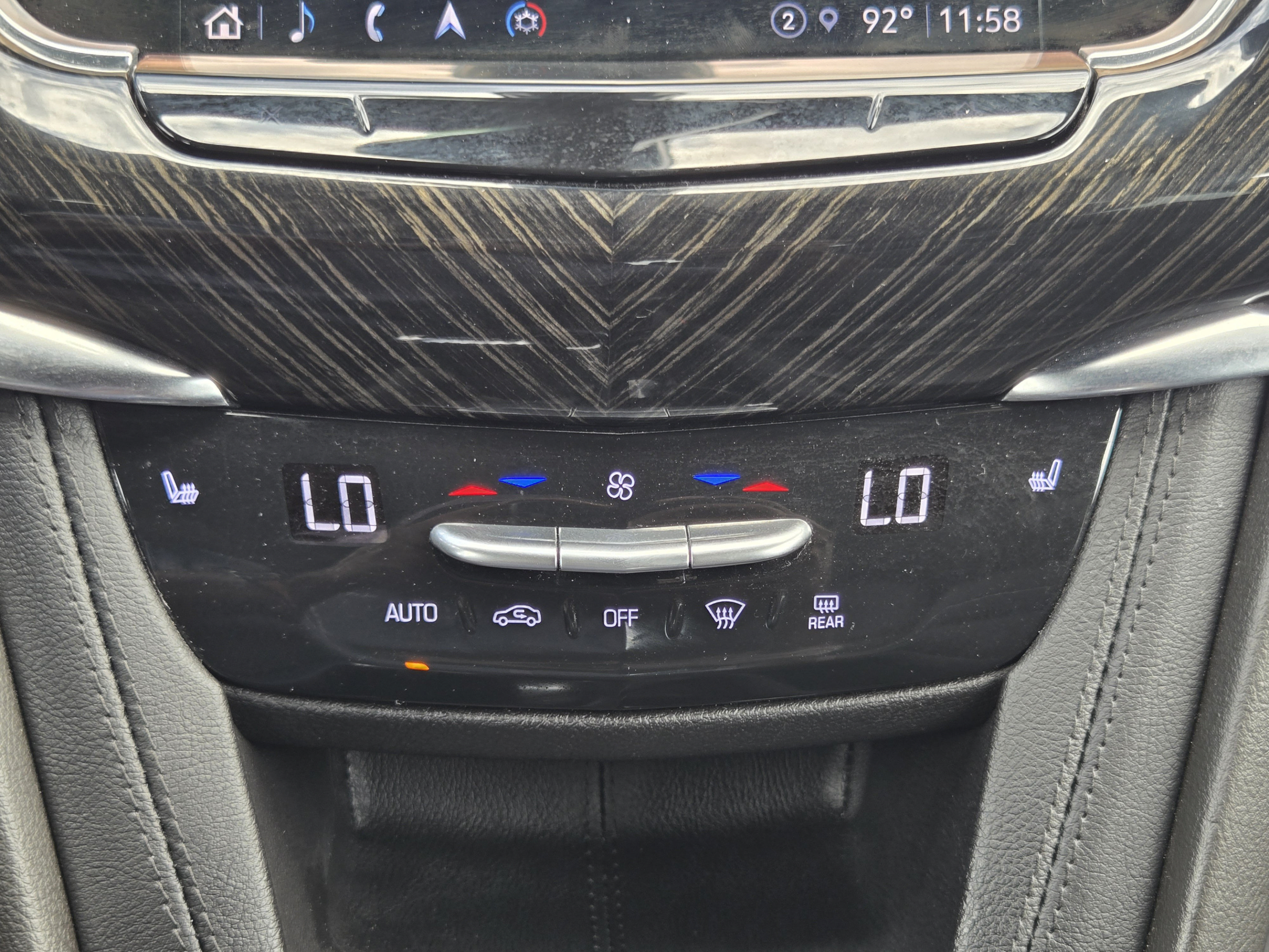 Used 2022 Cadillac XT6 Premium Luxury w/ Technology Package FWD image 15