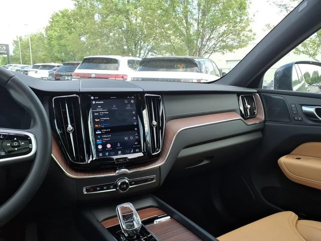 Used 2023 Volvo XC60 B5 Ultimate w/ Climate Package AWD/4WD image 19