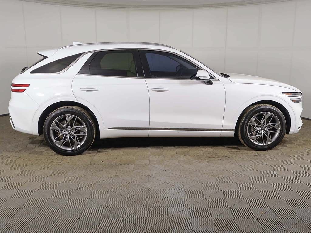 Used 2024 Genesis GV70 2.5T w/ Cargo Package AWD/4WD image 14