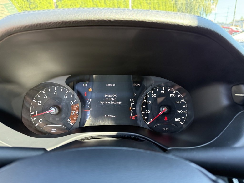 Used 2023 Jeep Compass Limited image 32