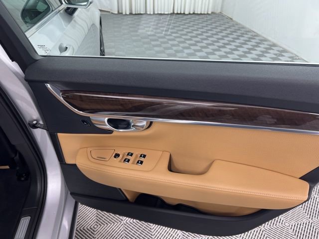 Used 2018 Volvo S90 T6 Momentum w/ Protection Package Premier image 19