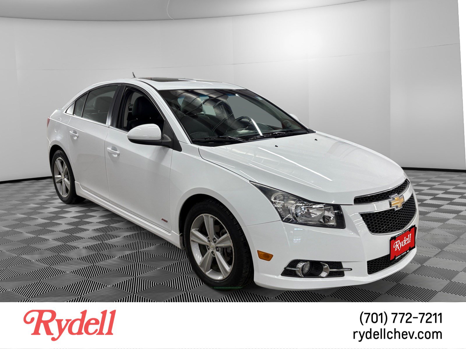 Used 2014 Chevrolet Cruze LT w/ RS Package FWD image 7