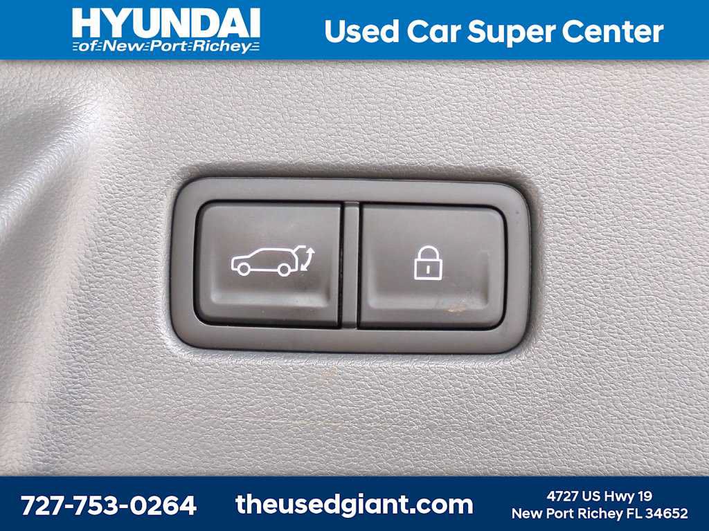 Certified 2025 Hyundai Santa Fe Limited FWD image 13