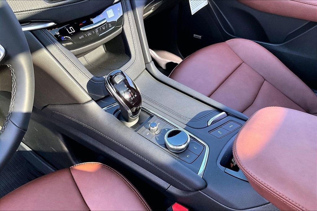 New 2026 Cadillac XT5 Premium Luxury w/ Driver Assist Package FWD image 8