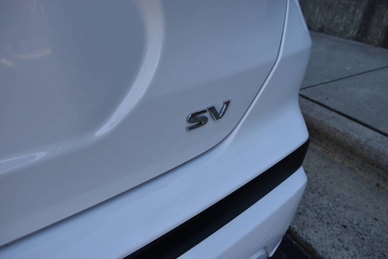 Used 2022 Nissan Kicks SV FWD image 29