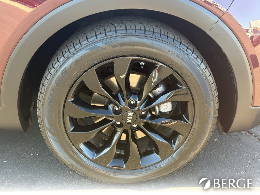 Used 2020 Kia Sorento EX image 11