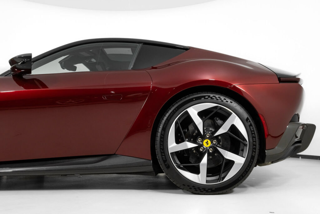 Certified 2025 Ferrari 12Cilindri RWD image 19