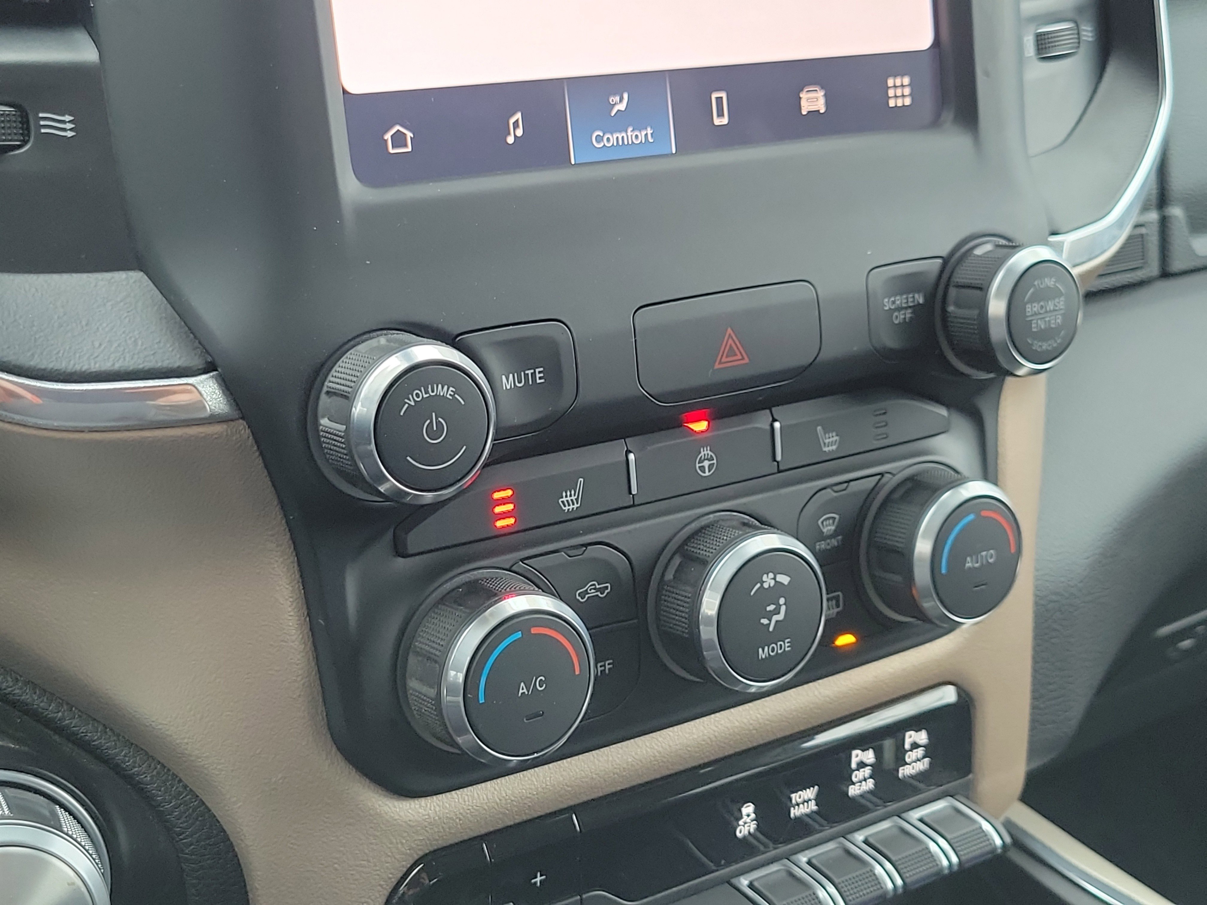 Used 2022 RAM 2500 Laramie w/ Protection Group image 17