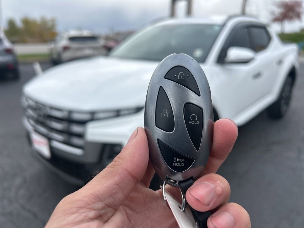 Used 2025 Hyundai Santa Cruz SEL image 48