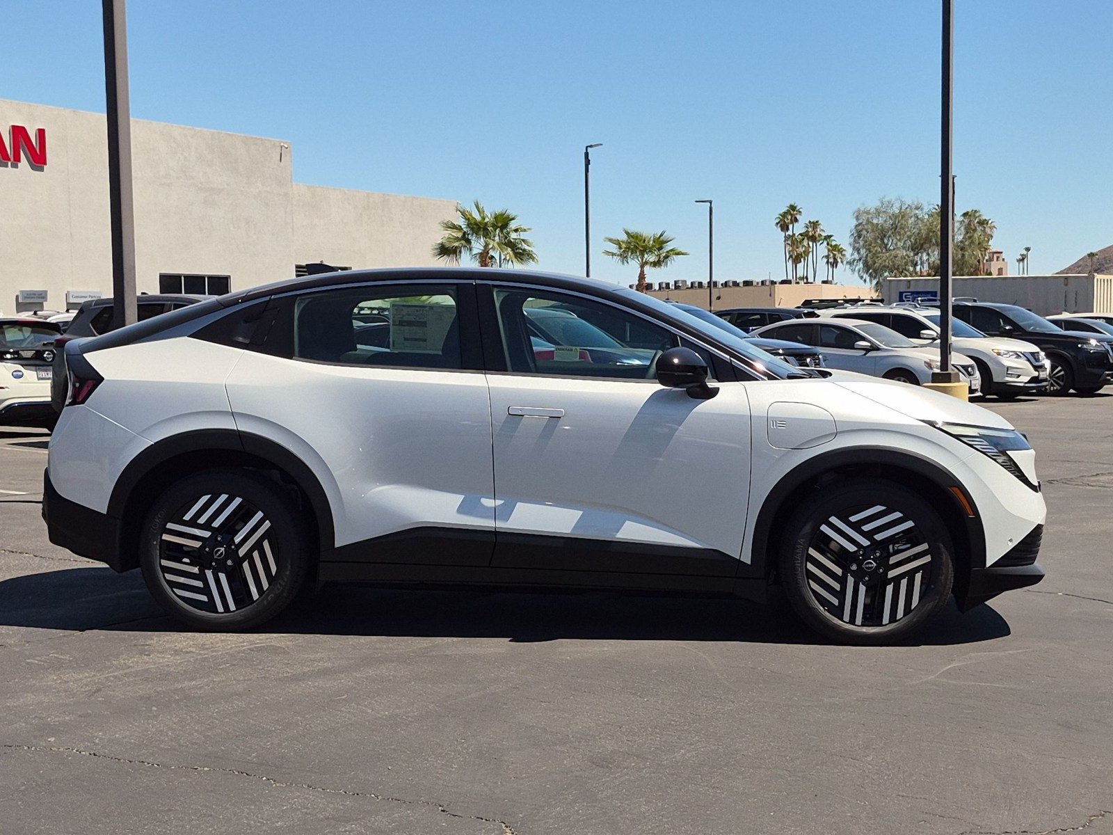 New 2026 Nissan Leaf SV+ w/ Floor Mat Package (SV+) FWD image 5